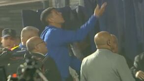 O grande gesto de Marcos Rojo na confusão no Gimnasia-Boca Juniors