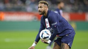 Van Basten arrasa Neymar: «É um verdadeiro chorão»
