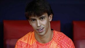 «Aqui és respeitado, volta para casa»: João Félix mete 'like' em publicação afeta ao Benfica