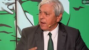 Manuel Fernandes sai em defesa de Esgaio e atira: «Falaram do penálti do António Silva?»