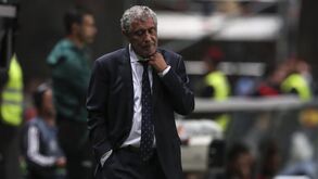 'Expresso' avança que Fernando Santos e FPF estão no radar da Segurança Social