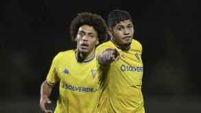 Amora-Estoril, 2-3: Estoril avança  a sofrer