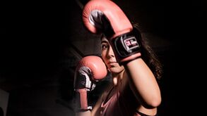 Academia Kolmachine e AXN White organizam gala solidária de apoio a mulheres com cancro da mama