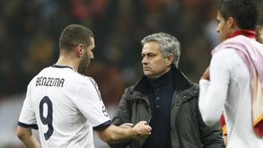 Mourinho sobre Benzema: «Não vive obcecado com a Bola de Ouro ou em marcar mais golos que A, B ou C»