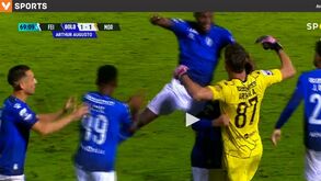 Treinador de futsal de Santo Tirso dispensado por utilizar técnica violenta contra menor