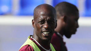 Edinho dá casa a jovens do Villa 