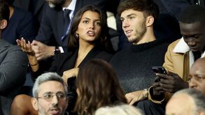 Pierre Gasly e Kika Cerqueira Gomes 'apanhados' juntos em Paris