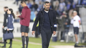 Sérgio Conceição, Francisco Geraldes e Costinha ofereceram ajuda aos jogadores do Villa Athletic