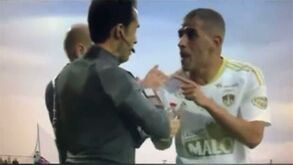 Slimani queixa-se de insulto racista: «Chamou-me porco árabe»