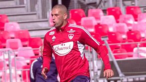 Caso Slimani sob inquérito: ex-Sporting acusa médio do Clermont de insultos racistas