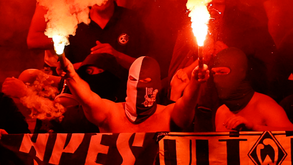O ambiente infernal criado pelos adeptos do Maccabi Haifa nas bancadas do Parque dos Príncipes