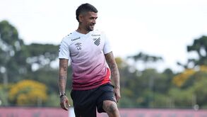 Lucho González sai do comando técnico do Ceará ao fim de 10 jogos