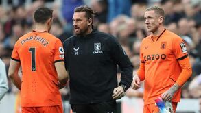 Newcastle faz seis substituições e confunde adeptos: Premier League diz que 'jogada' é legal