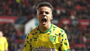Um rival para Dalot: Manchester United quer contratar Max Aarons