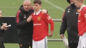 Há um Phil Foden em... Old Trafford: Shea Lacey delicia adeptos red devils