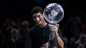 Carlos Alcaraz recebe troféu de número um mundial: «É um sonho tornado realidade»