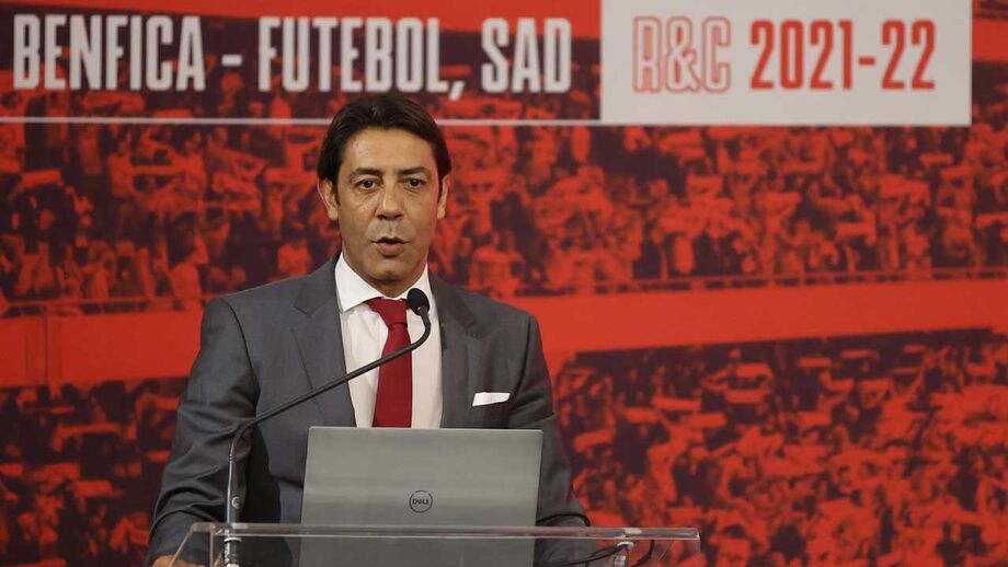 Rui Costa evita cisão na SAD do Benfica