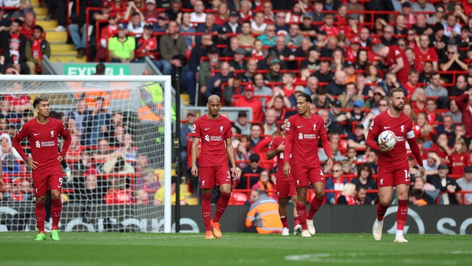 Liverpool volta a tropeçar na Premier League e fica a 11 pontos da liderança