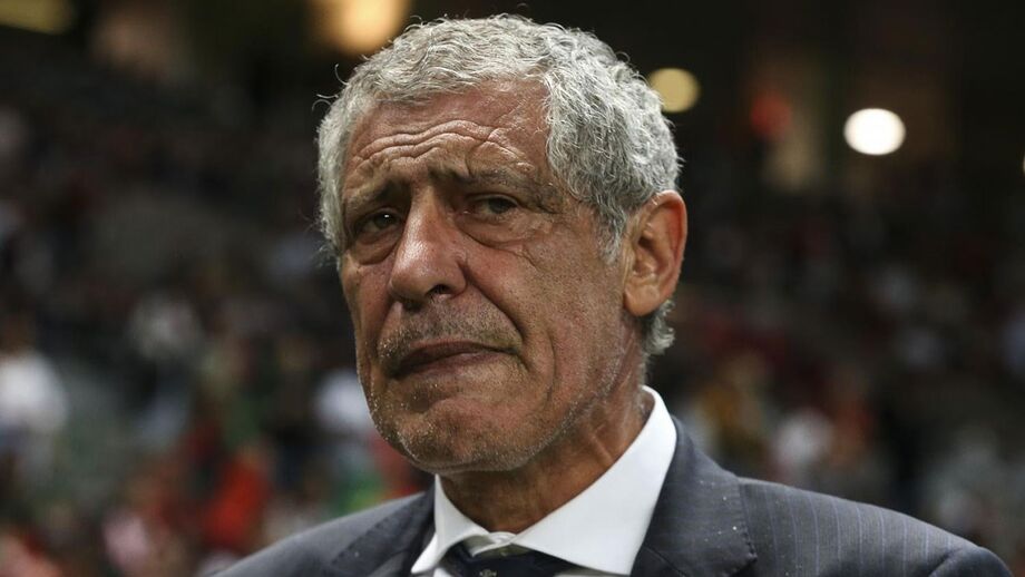 Fernando Santos atento na Luz