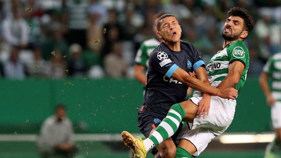 Treinador do Sporting sai em defesa de Esgaio e Paulinho