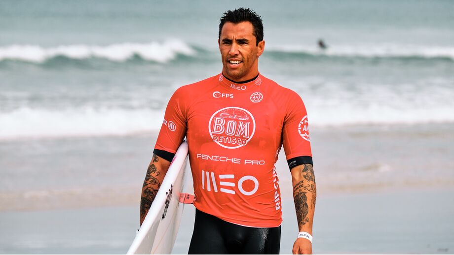 Vasco Ribeiro vai competir na última etapa da Liga de surf em Peniche