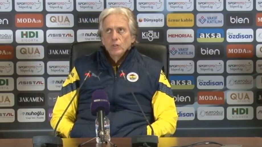 Treinador do Fenerbahçe diz que quer chegar o mais longe possível, mas...