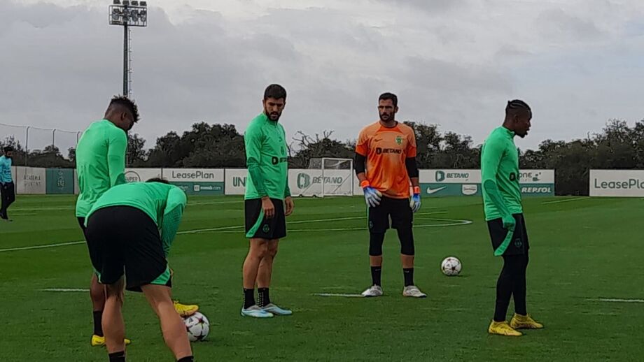 Sporting afina estratégia para E. Frankfurt