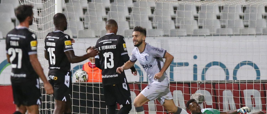 Casa Pia-Vizela, 0-1: Um coelho letal sacado da boina