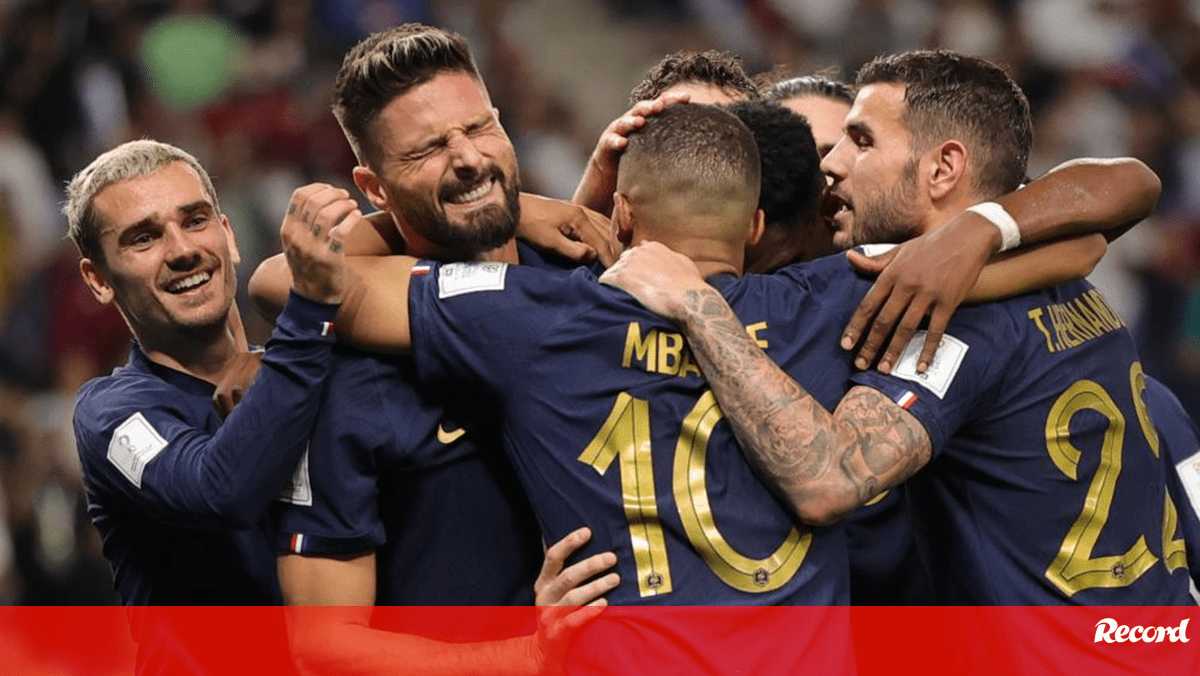 Giroud se iguala a Henry como maior artilheiro da história da