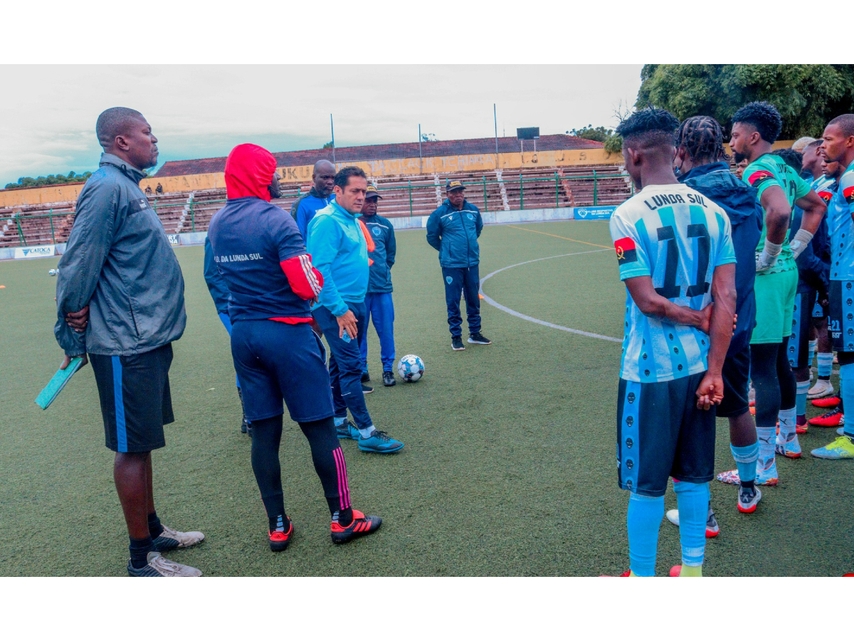 Jornal de Angola - Notícias - Clube Desportivo da Lunda-Sul reforça plantel  com cinco atletas