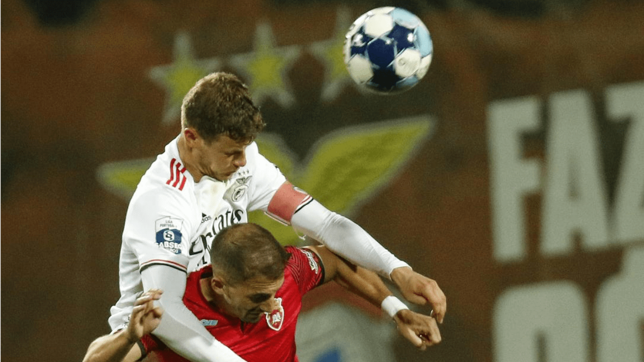 Benfica B-Penafiel: Durienses Com Deslocação Difícil Ao Seixal - Aposta ...