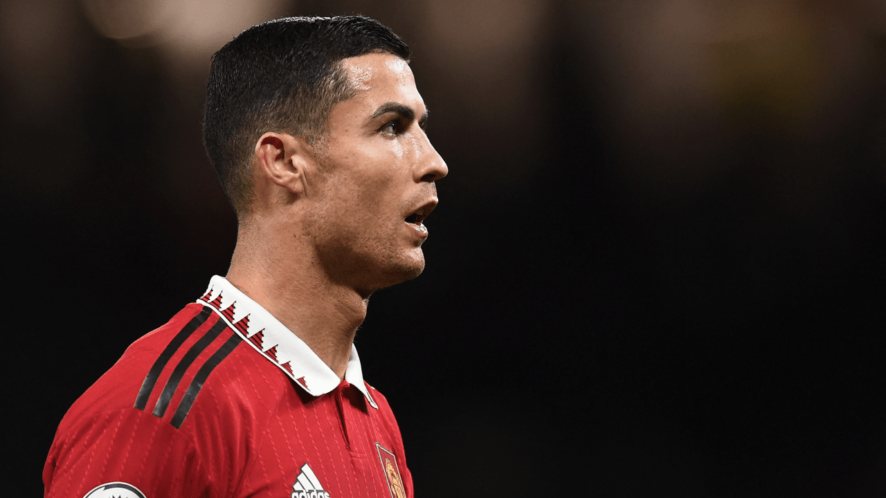 Manchester United anuncia saída de Cristiano Ronaldo