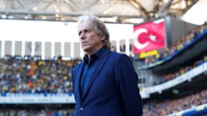 Turquia: Galatasaray perde e dá alento a Jorge Jesus