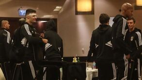 Benfica faz treino ligeiro no hotel em Haifa