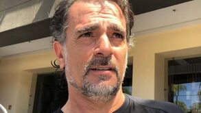 Ex-tenista argentino admite que era agredido pelo pai: «Batia-me até eu desmaiar»