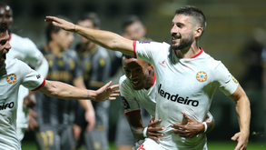 Varzim-V. Guimarães B, 2-0: Resgate do trono