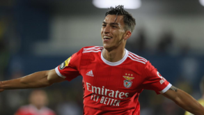 O resumo do Estoril-Benfica: golos, casos e outros lances