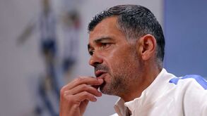 Sérgio Conceição e o mercado: «Tenho vontade de dizer que não acredito no Pai Natal»