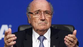 Blatter assume responsabilidade: «A escolha do Qatar para receber o Mundial foi um erro»