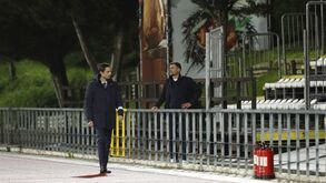 Sérgio Conceição foi expulso e assistiu ao resto do Mafra-FC Porto nesta zona do estádio