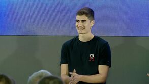 António Silva recebeu os parabéns pela convocatória para o Mundial, foi aplaudido e agradeceu aos pais