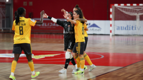 Benfica já ganha sem Estrela