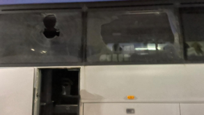 Alegados adeptos do Olhanense partiram autocarro da excursão do Belenenses depois do jogo com... o Moncarapachense