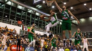 Portugal-Roménia, 92-62: Lusos arrasam