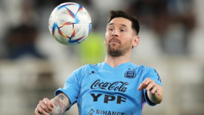Enchente para ver Messi em ação