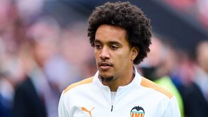 Hélder Costa e Ary Papel falham convocatória da seleção angolana