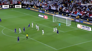 Messi aquece os motores para o Mundial: argentino faz golaço no último jogo de preparação