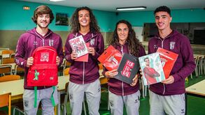 Manhã especial para muitas crianças: equipas B e feminina do Sp. Braga entregam materiais escolares