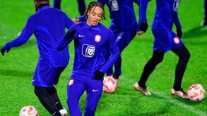 Xavi Simons enigmático: «Um dia explico o que me levou a sair do Barcelona»
