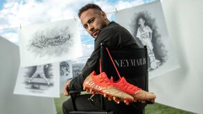 É com estas chuteiras que Neymar quer conquistar o Mundial'2022